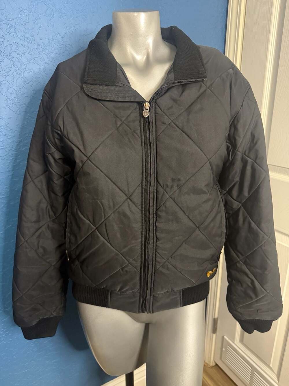 Ariat Quilted Bomber Jacket Size S Black Diamond Winter Coat